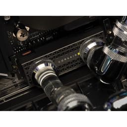 Corsair MP700 Pro Hydro X Series 2To